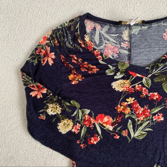 Minette Floral Long Sleeve Tee - Picture 3 of 5